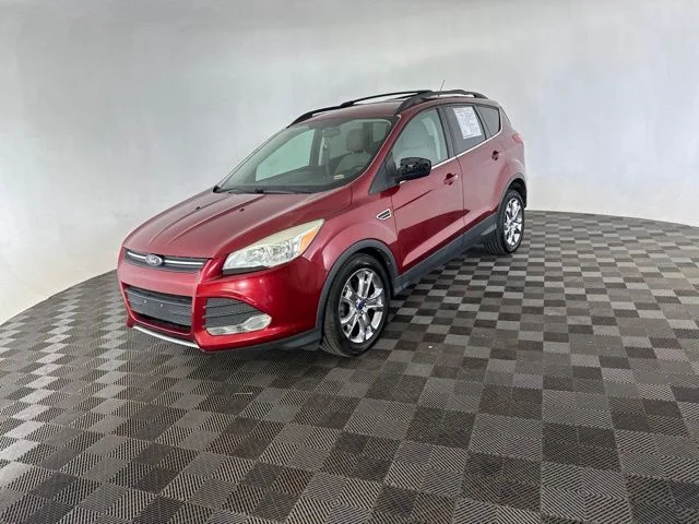 Used 2013 Red Ford SE image 3