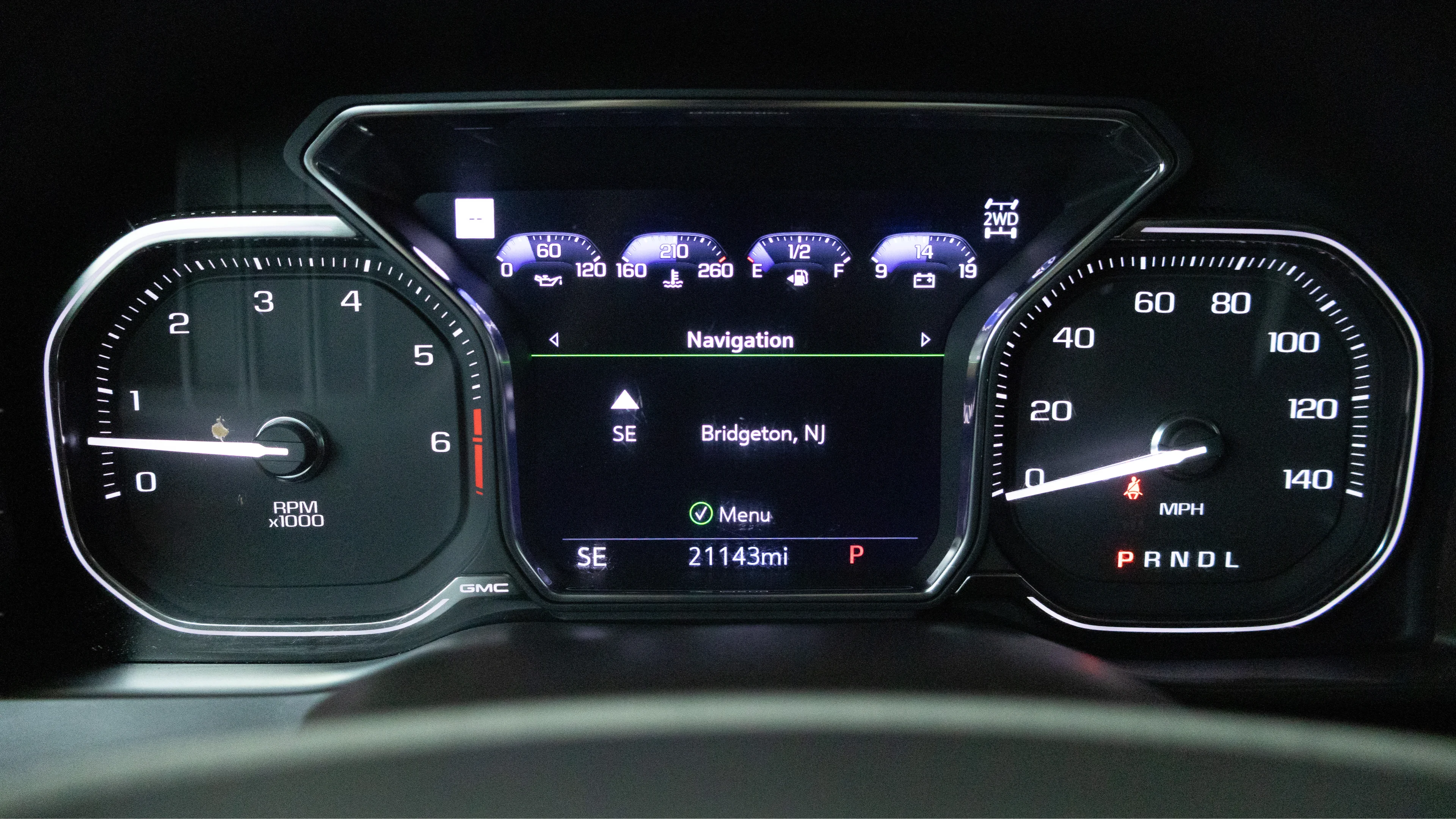 Used 2021 White Frost Tricoat GMC Denali image 18