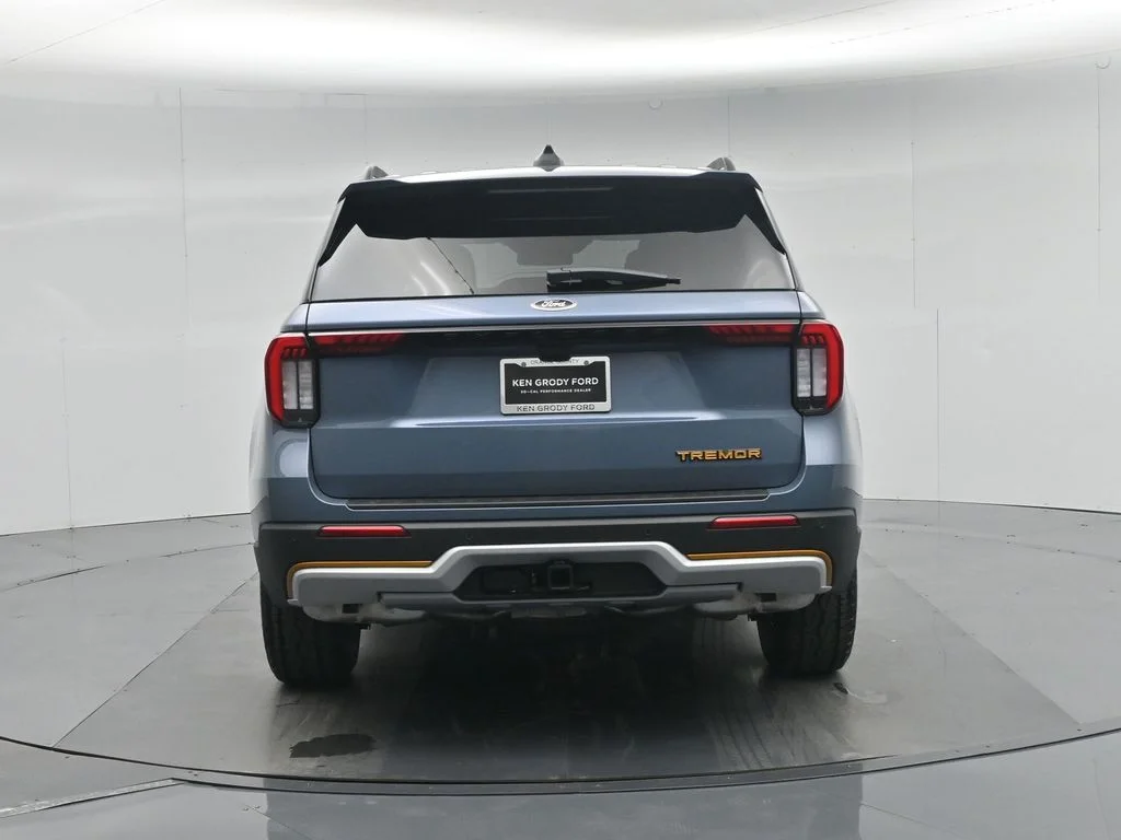 New 2026 Vapor Blue Metallic Ford Tremor image 25