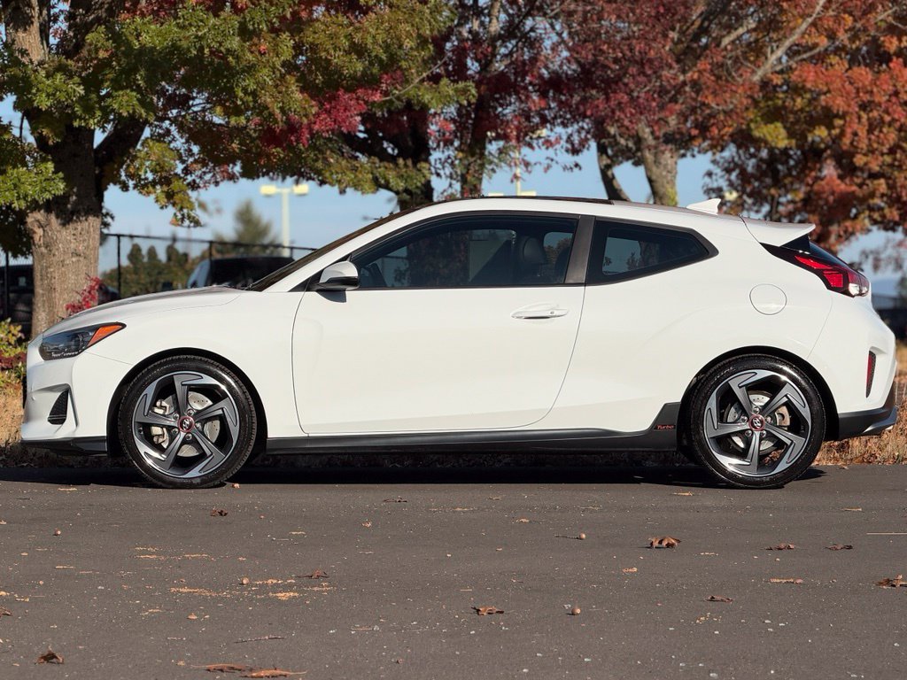 Used 2019 Chalk White Hyundai Turbo image 4
