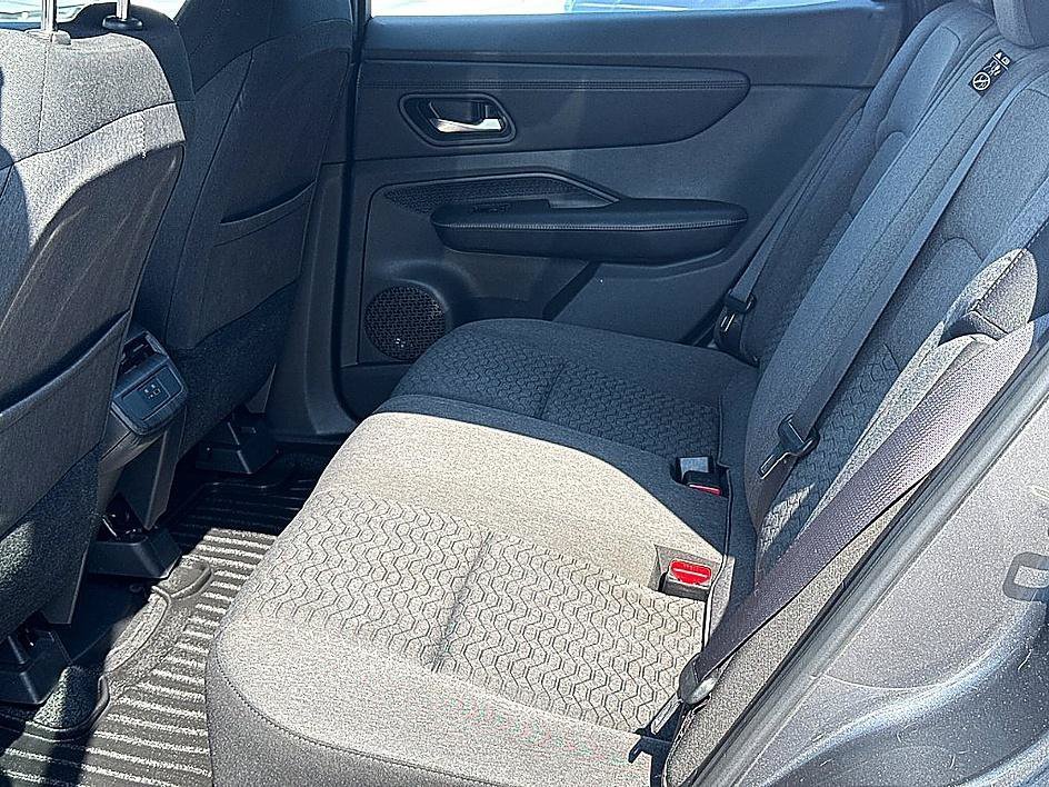 Used 2023 Gun Metallic Nissan VENTURE+ image 10