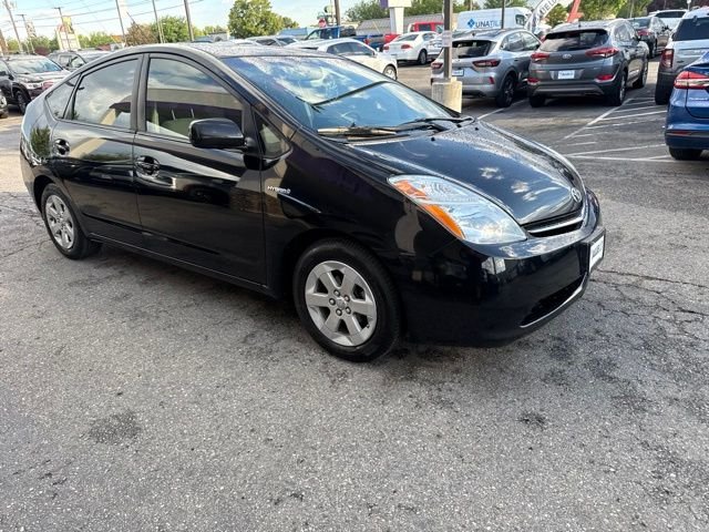 Used 2007  Toyota Base image 2