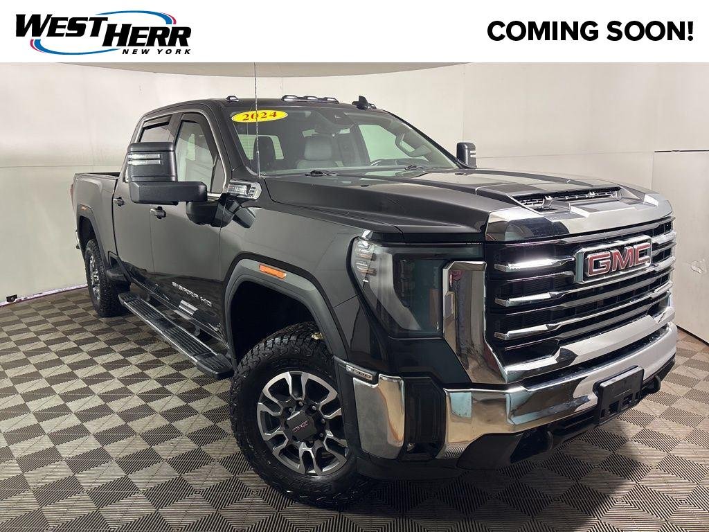 Used 2024 Onyx Black GMC SLE image 1