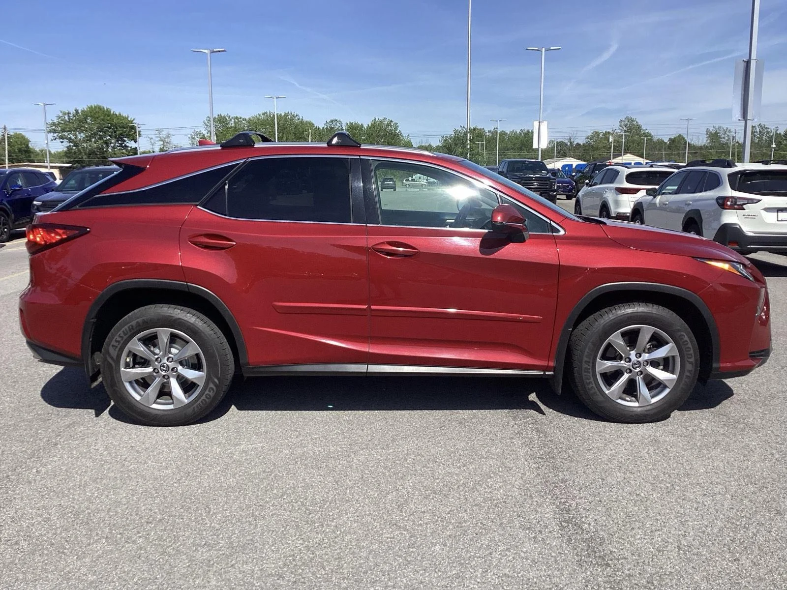 Used 2018 Matador Red Mica Lexus Base image 10
