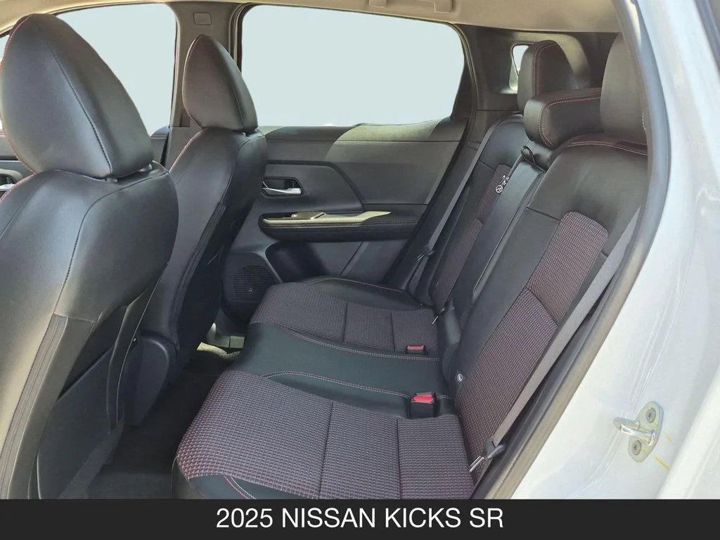 Used 2025 White Nissan SR image 16