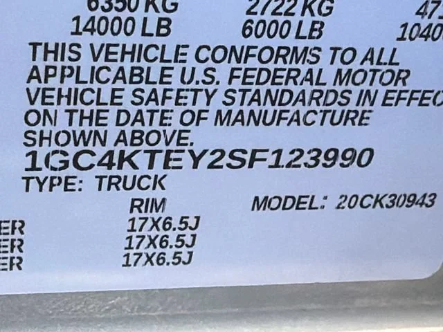 Used 2025 Sterling Gray Metallic Chevrolet LT DRW image 31