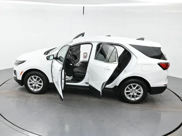 Used 2024 Summit White Chevrolet LT image 41