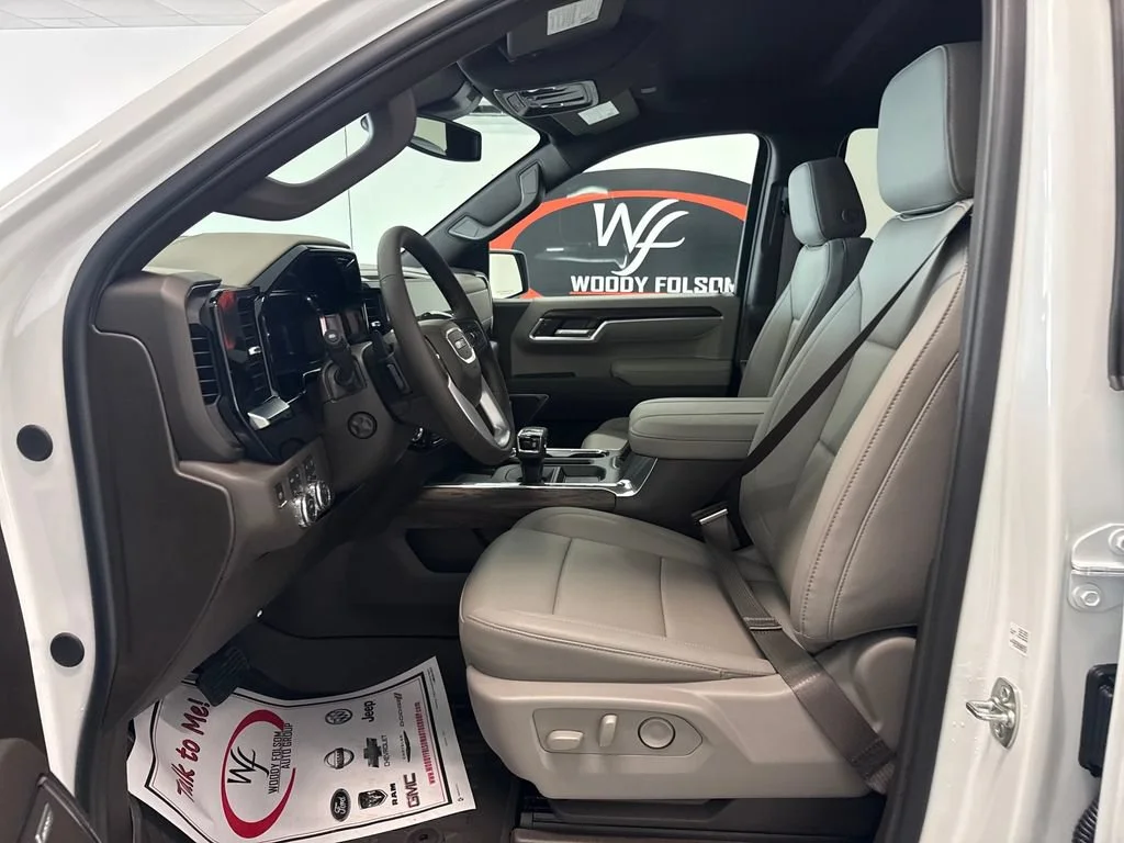 New 2026 Summit White GMC SLT image 9