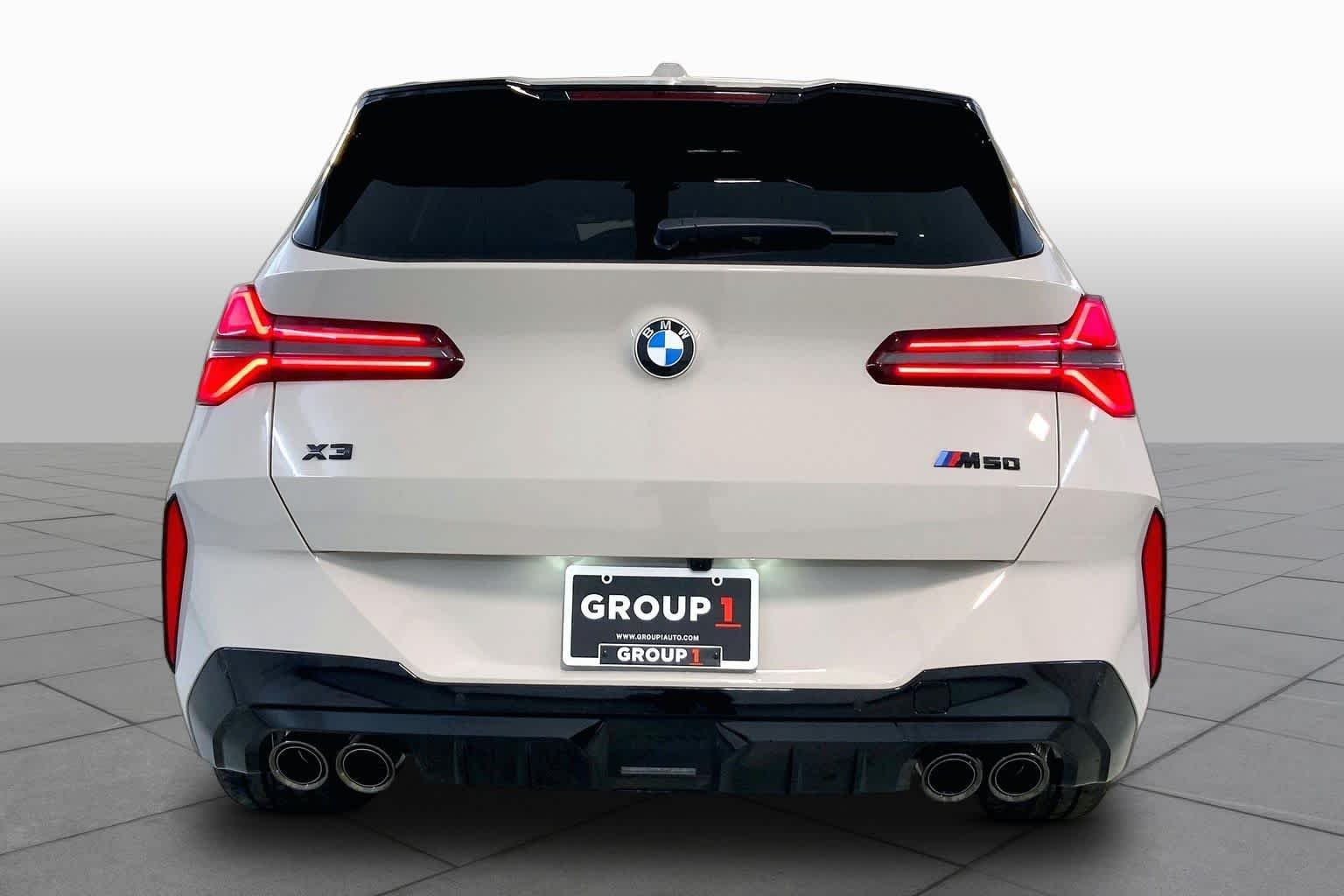 New 2026 Dune Grey Metallic BMW M50 xDrive image 4