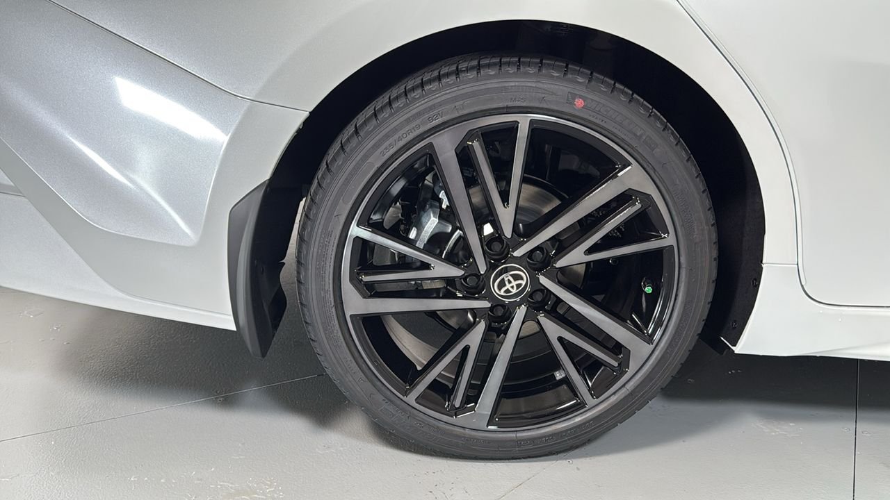 New 2026 Wind Chill Pearl <sup>1</sup> Toyota  XSE image 22