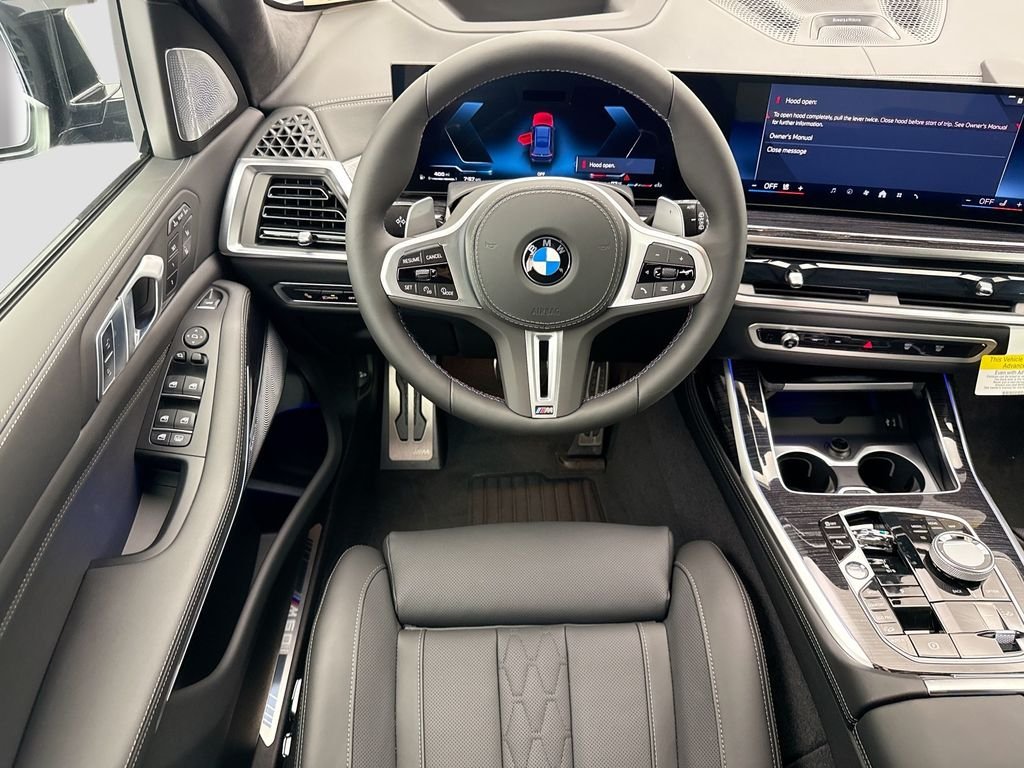 New 2027 Blue BMW M60i image 10
