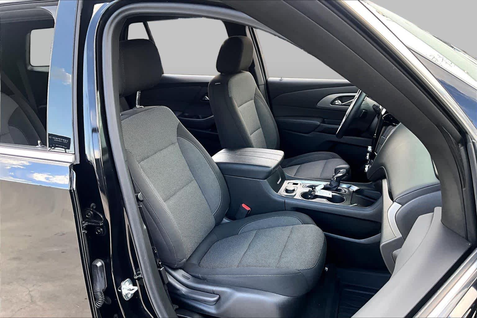 Used 2023 Mosaic Black Metallic Chevrolet LT Cloth image 9