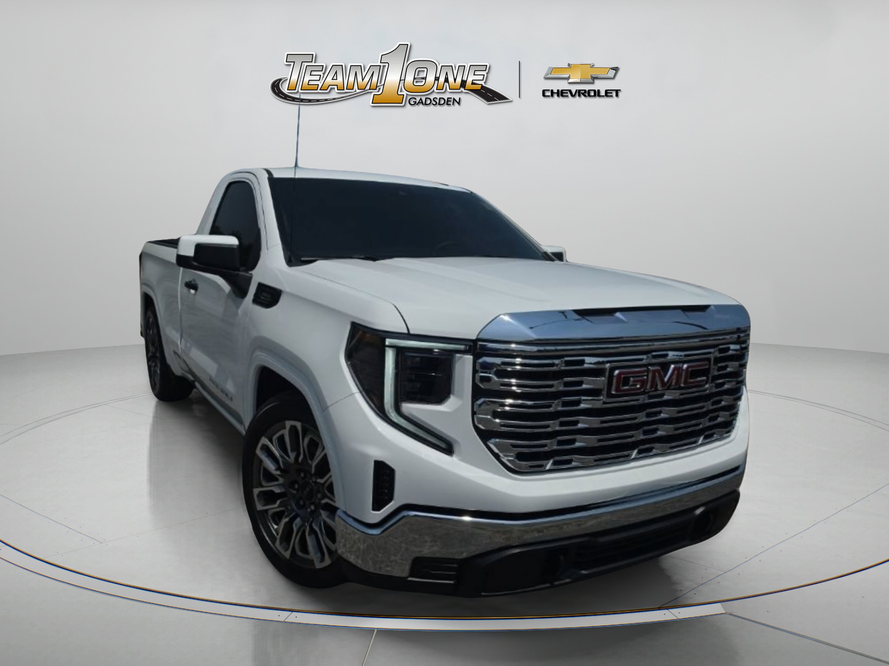 Used 2026 Summit White GMC Pro image 1