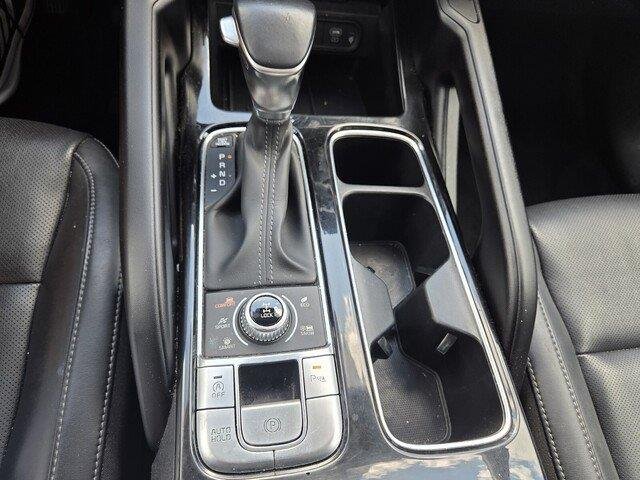 Used 2025 Dark Moss Kia S image 21