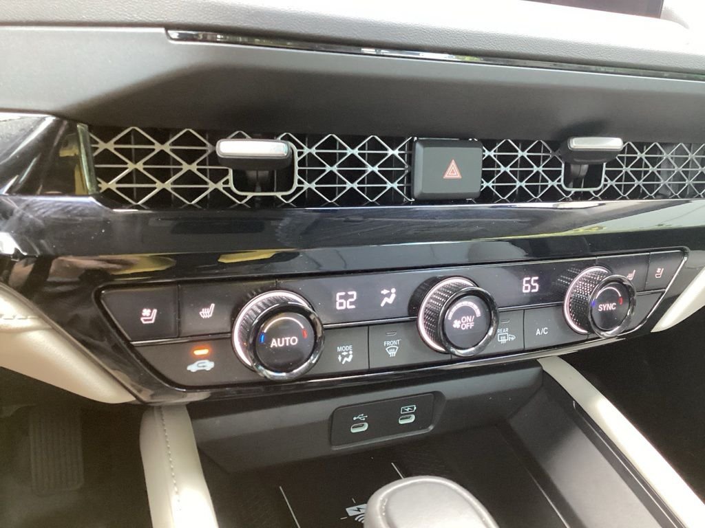 Used 2024 Gray Honda Touring image 16