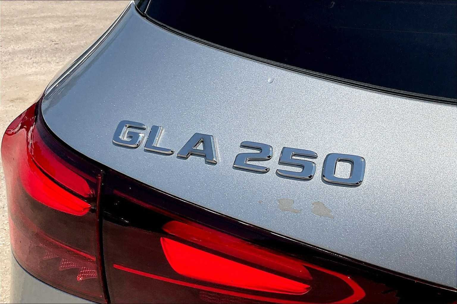 Certified Used 2025 Cirrus Silver Metallic Mercedes-Benz GLA 250 image 6