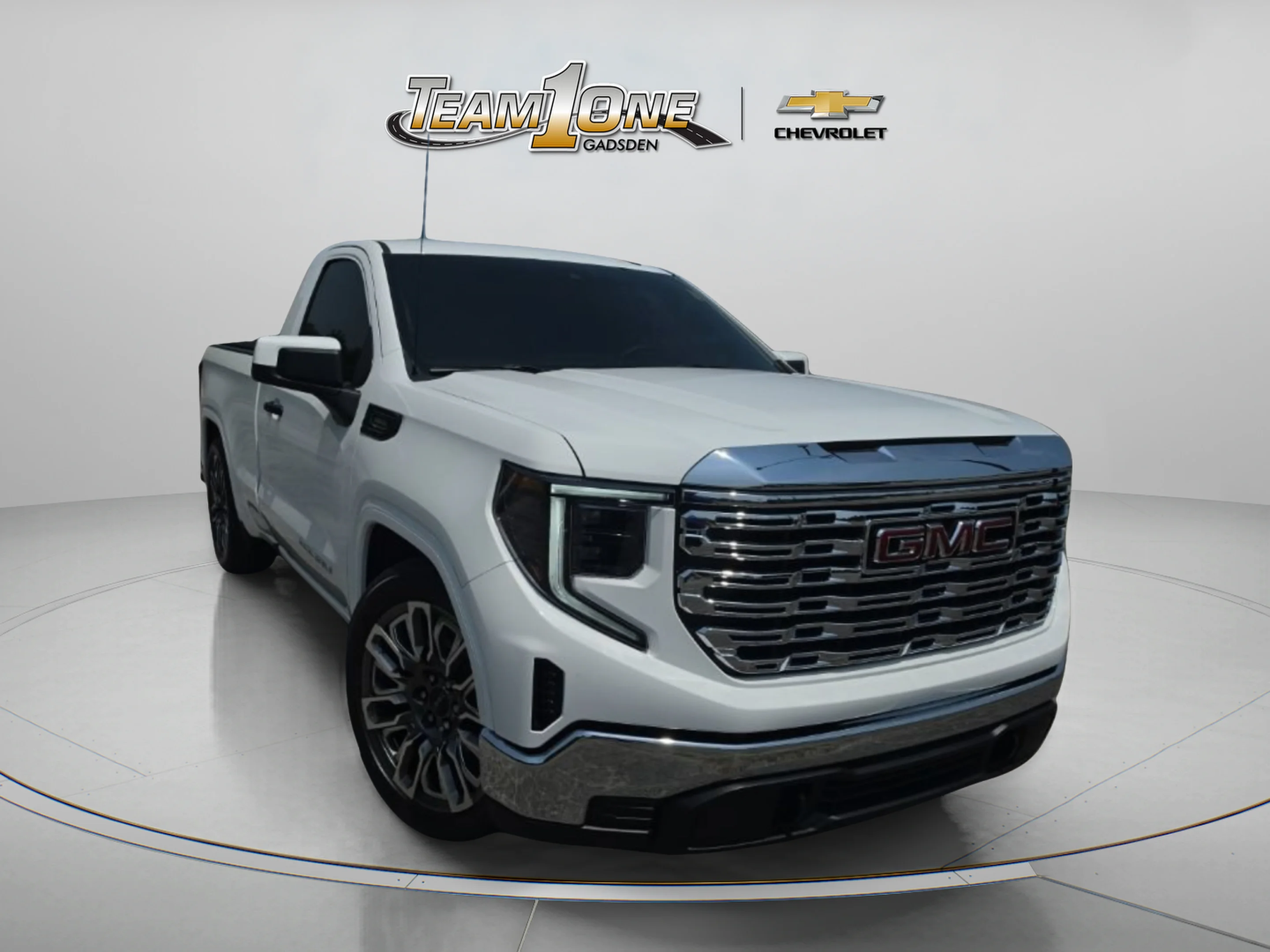 Used 2026 Summit White GMC Pro image 1