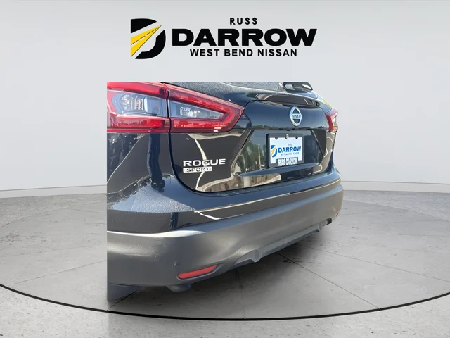 Used 2021 Black Nissan S image 5