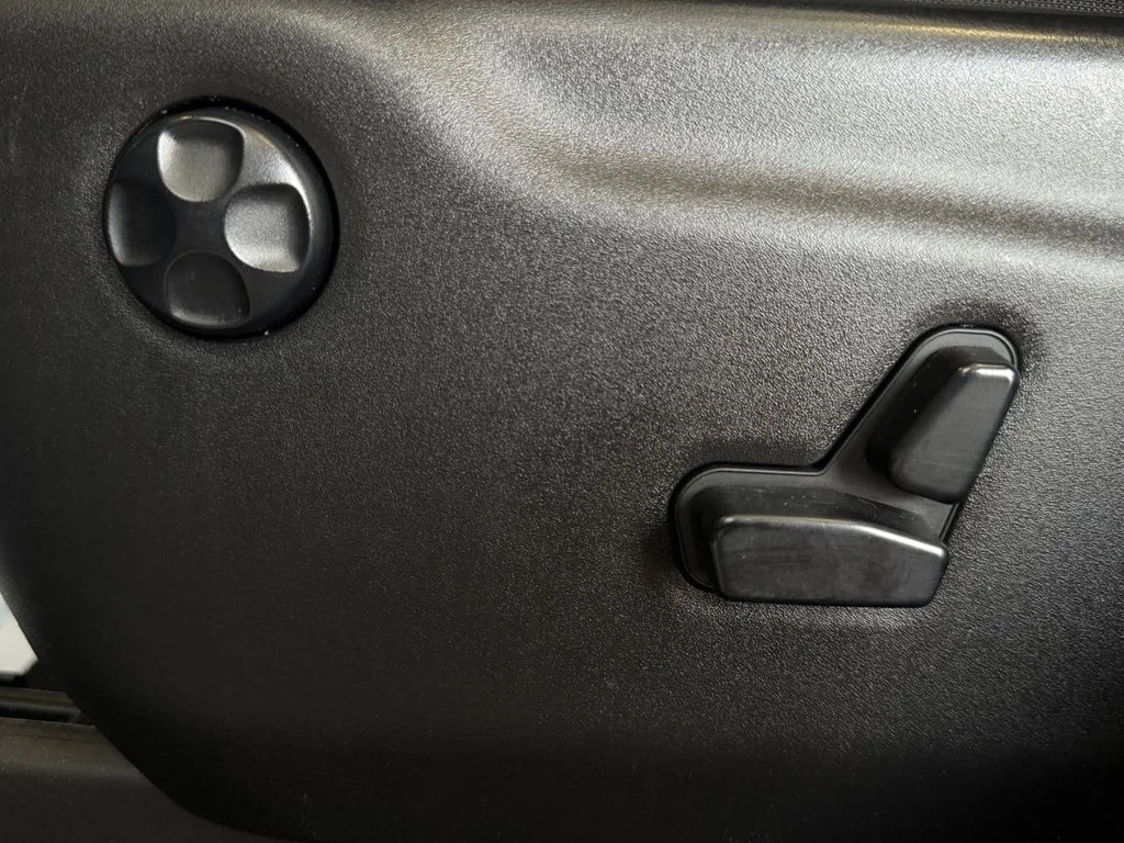 Used 2019 Gray Jeep Laredo E image 28