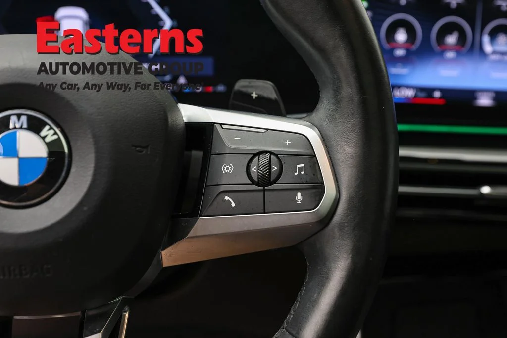 Used 2023 White BMW xDrive28i image 16