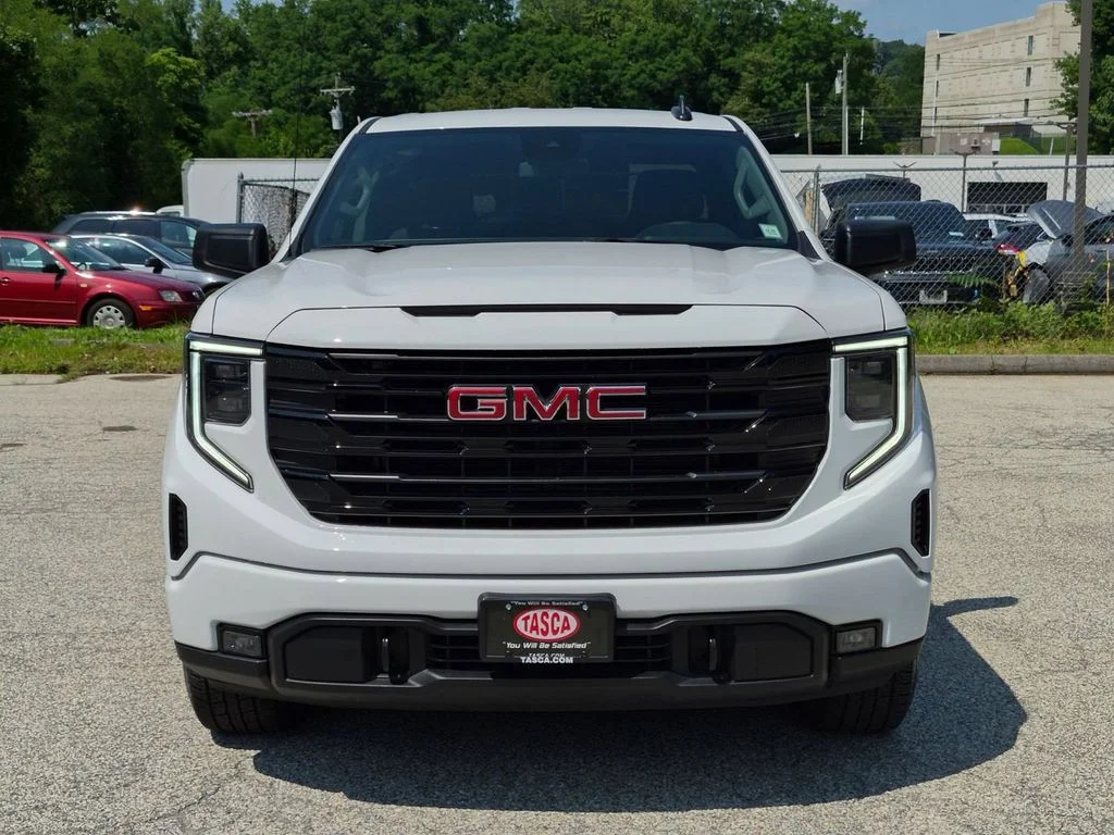 Used 2026 White GMC Elevation image 10
