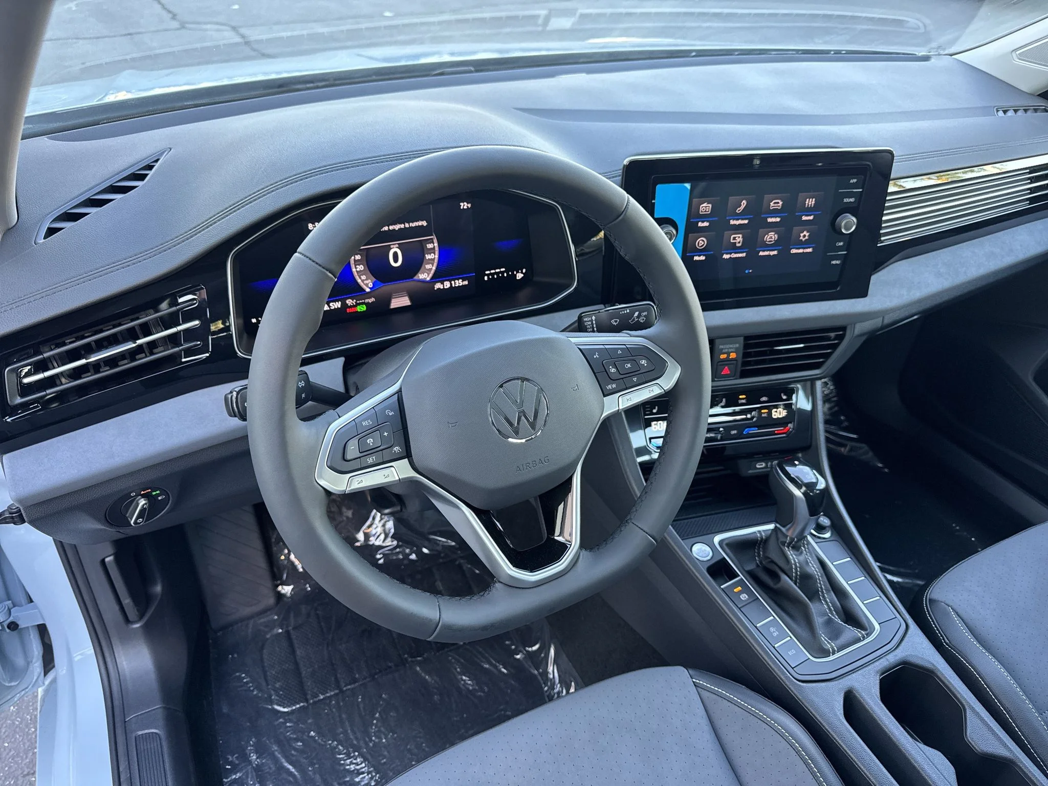 New 2027 Monument Gray Volkswagen SE image 16