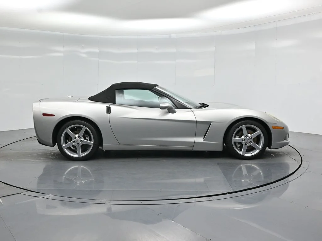Used 2005 Silver Chevrolet Base image 20