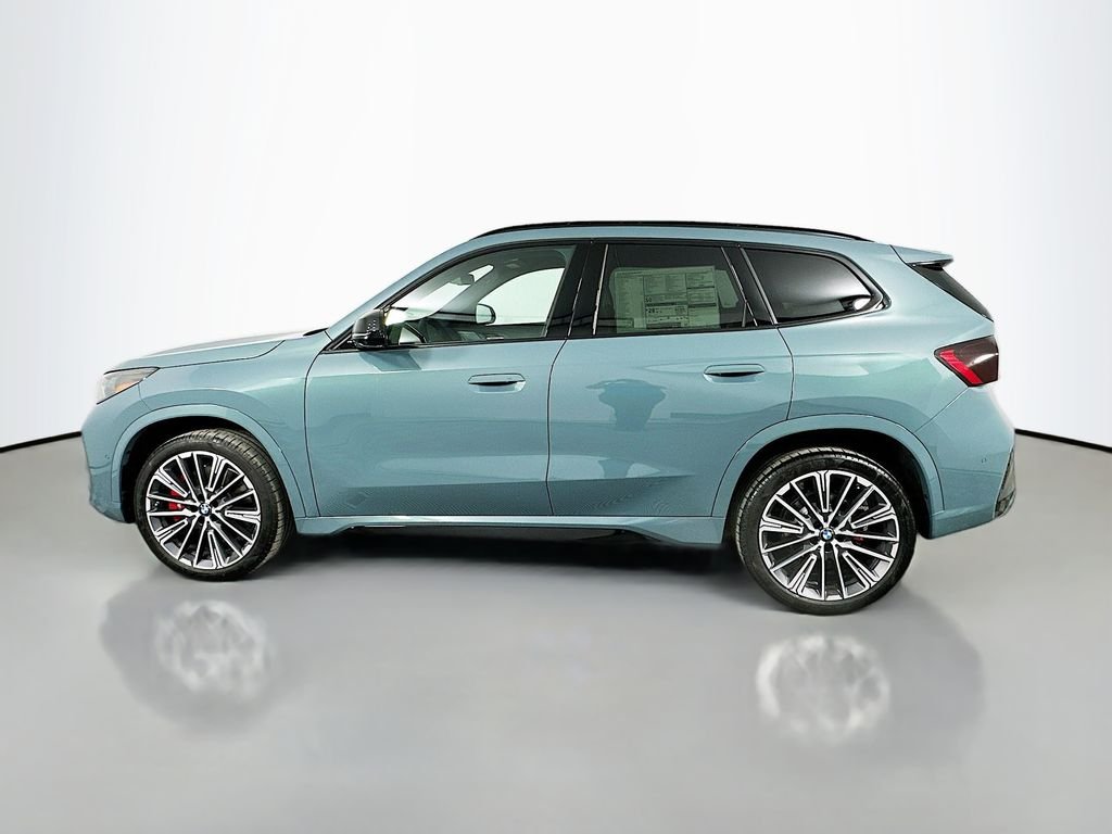 Used 2026 Cape York Green Metallic BMW xDrive28i image 8