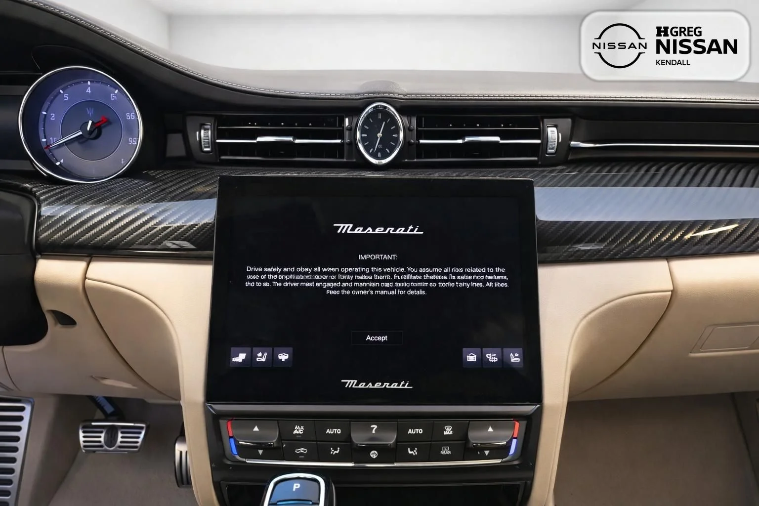 Used 2022 Silver Maserati Modena image 10