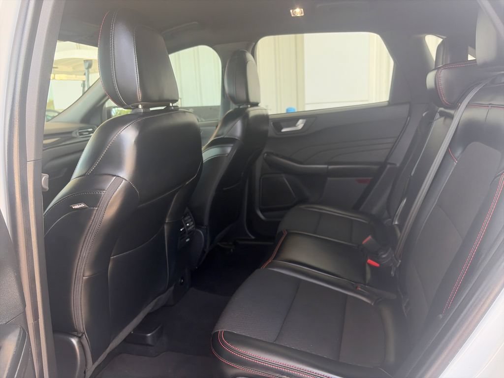 2025 Ford Escape ST-Line - Photo 26