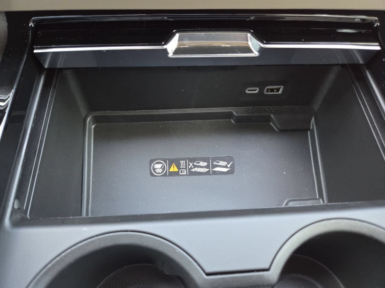 2026 GMC Yukon XL Denali - Photo 11