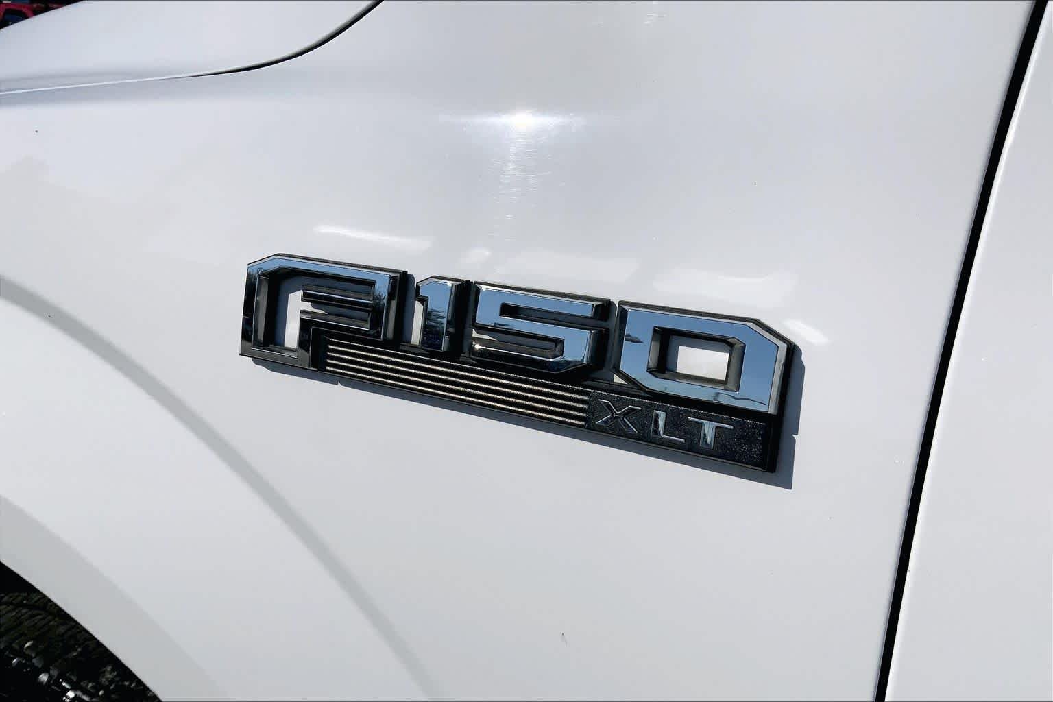 Used 2015 Oxford White Ford XLT image 29