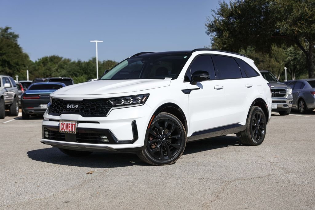 Used 2023 White Kia SX image 1
