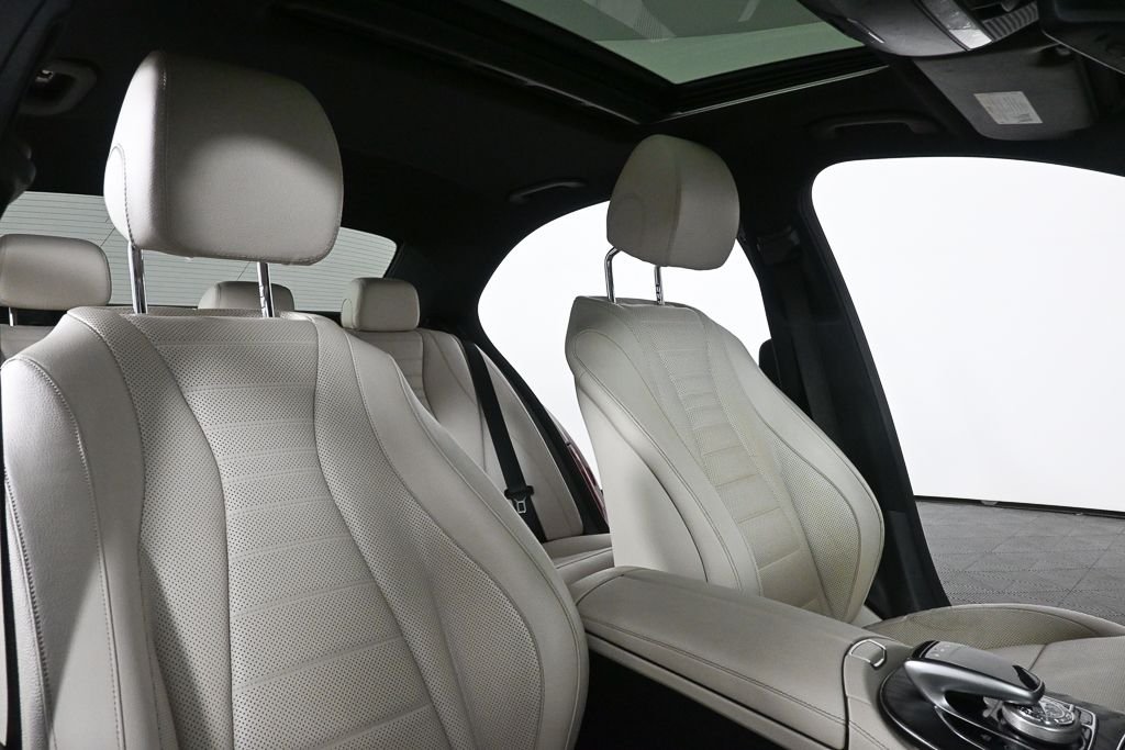 Used 2018 Red Mercedes-Benz E 300 image 21