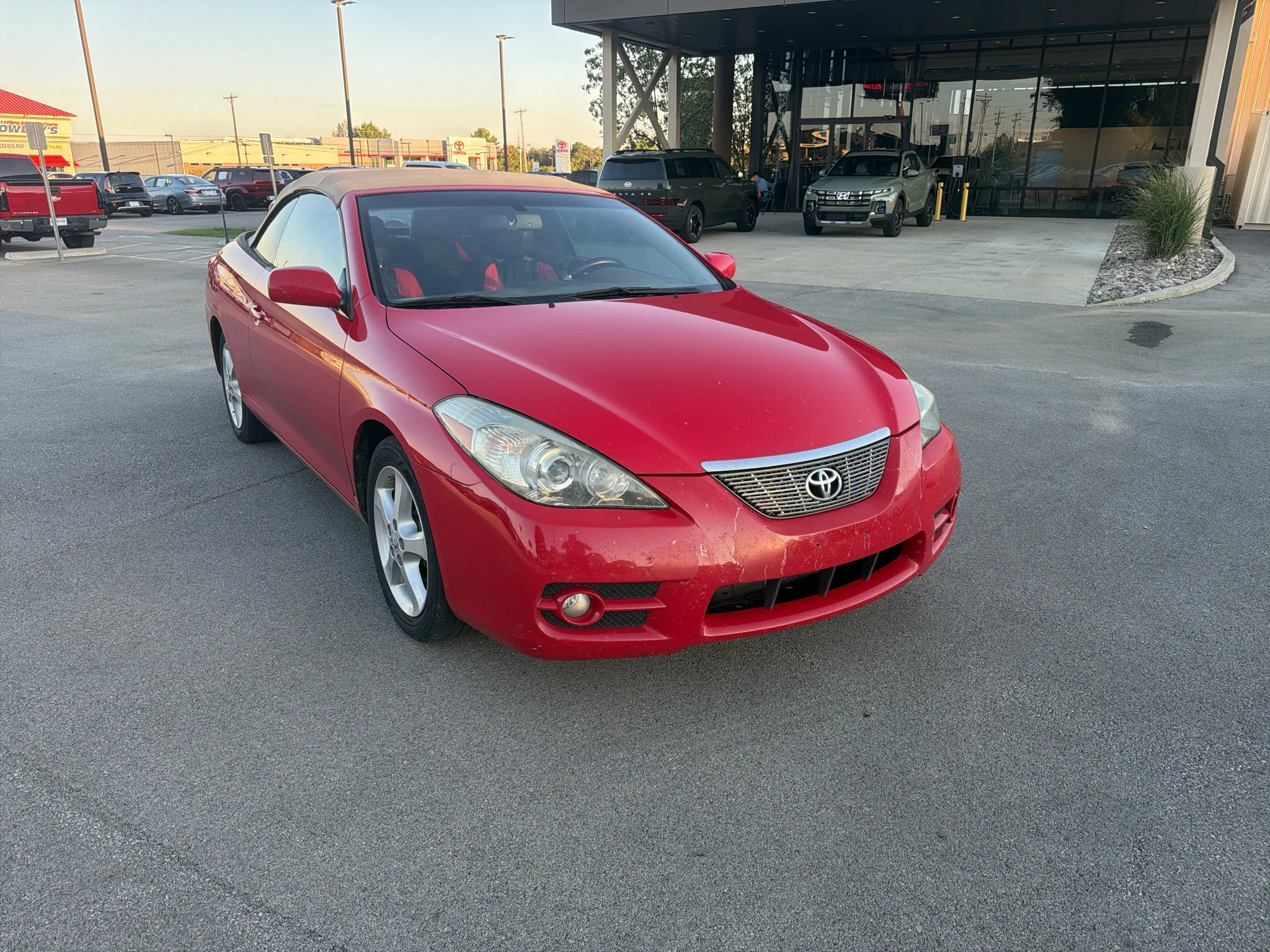 Used 2008 Super Red 5 Toyota SLE image 1
