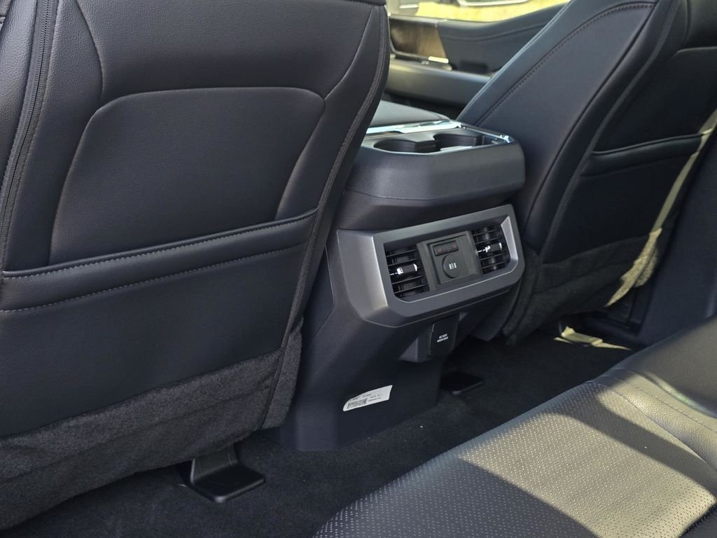 New 2026 Agate Black Metallic Ford F-250® Lariat® image 32