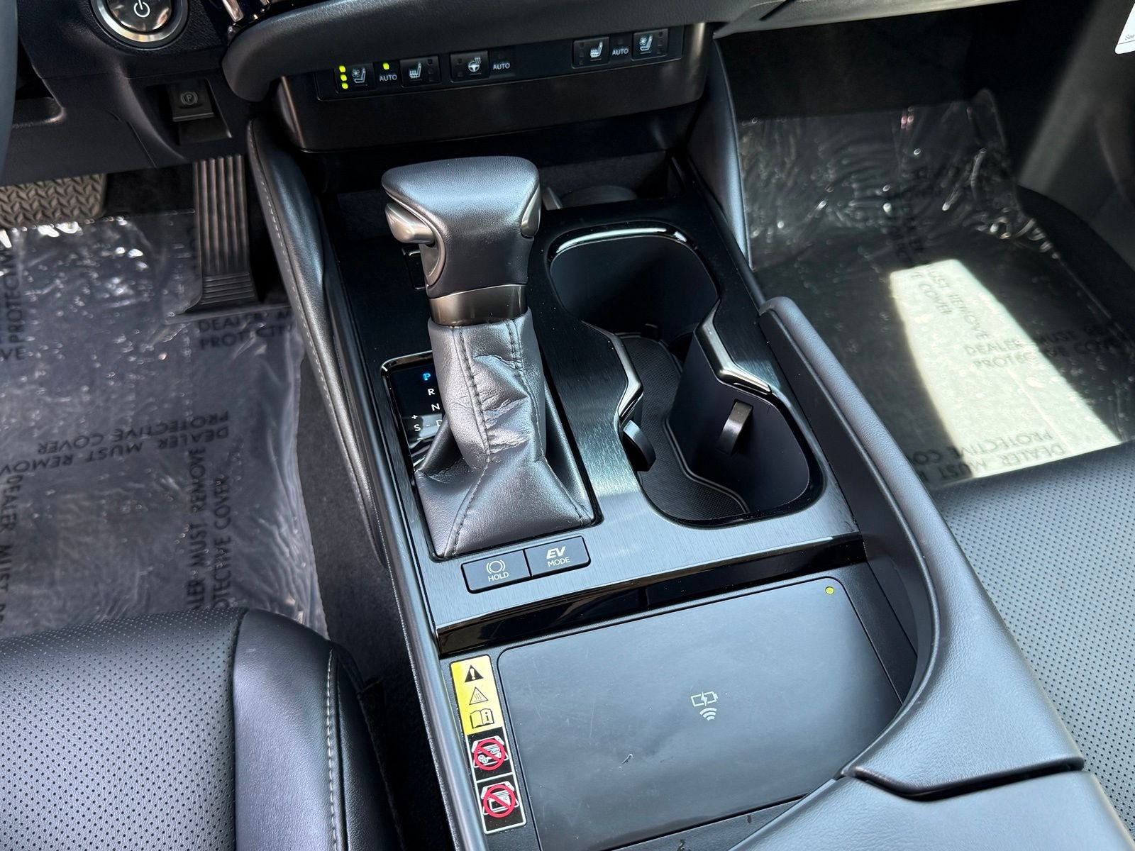 Used 2025 Silver Lexus 300h image 27