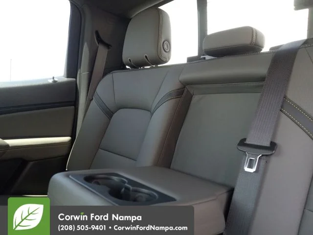 Used 2025 White Chevrolet ZR2 image 26