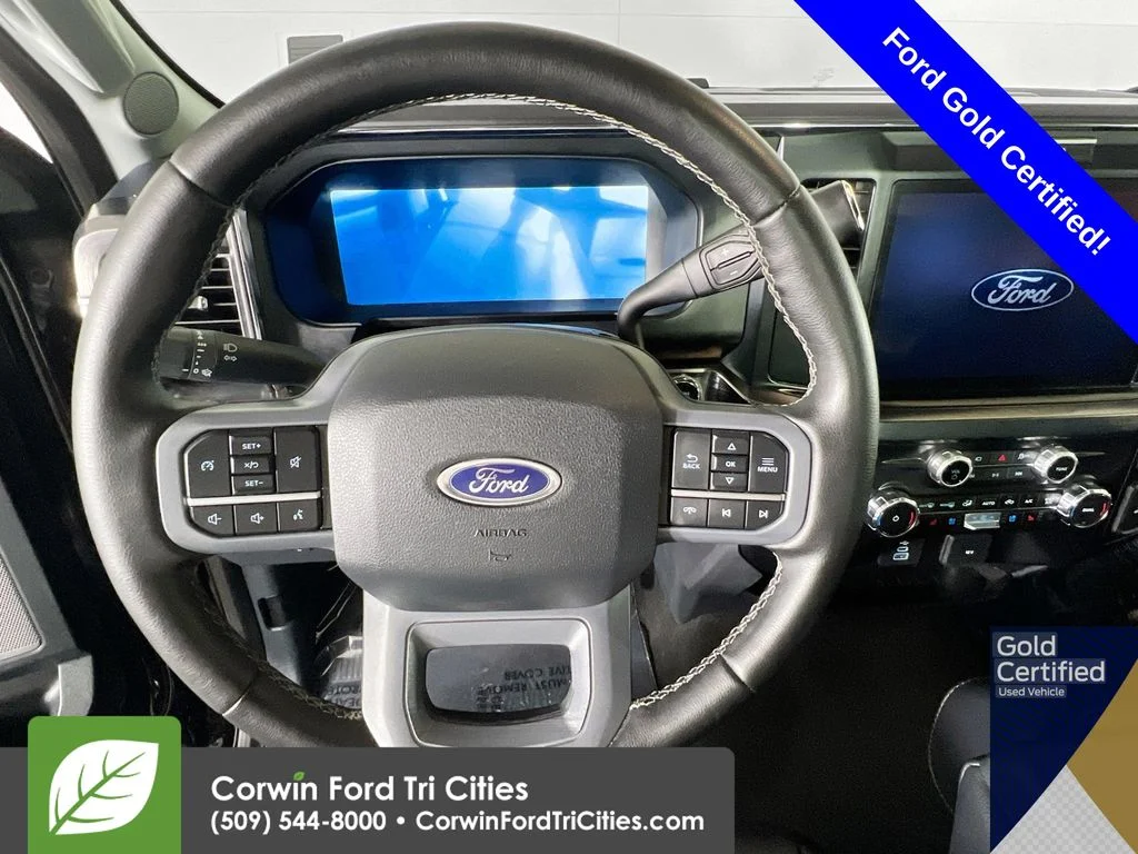 Certified Used 2025 Agate Black Metallic Ford Lariat image 8