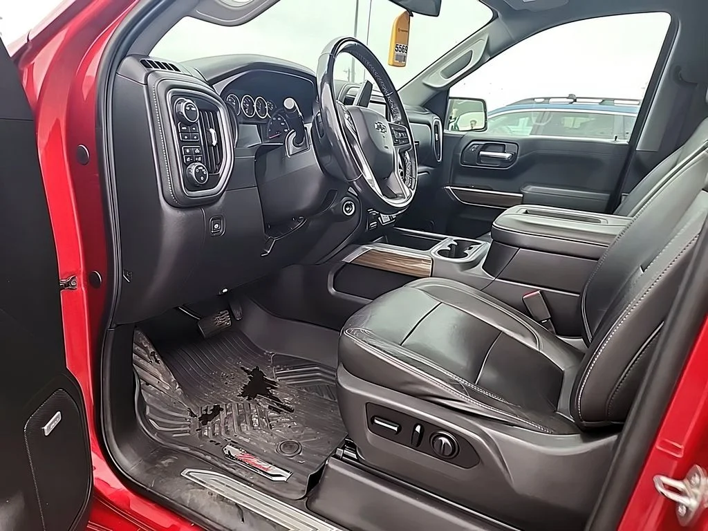 Used 2020 Cajun Red Tintcoat Chevrolet RST image 7