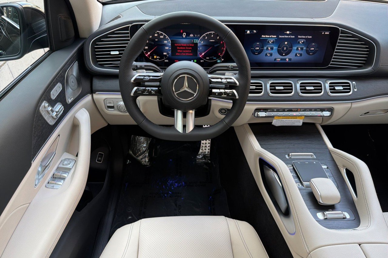 New 2026 Obsidian Black Metallic Mercedes-Benz GLS 450 4MATIC® SUV image 13