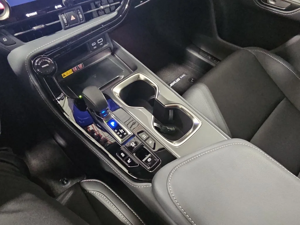 New 2026 Nori Green Pearl Lexus PREMIUM image 24