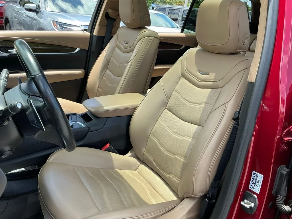 Used 2020 Red Cadillac Sport image 42