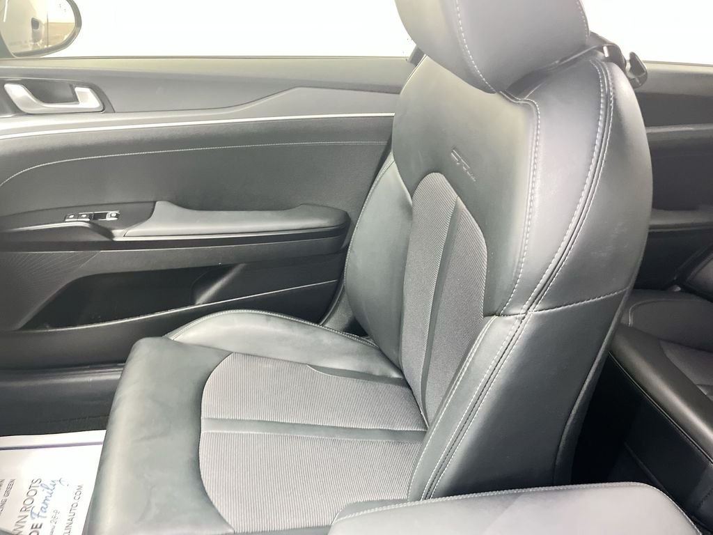 Used 2023 Black Kia GT-Line image 27