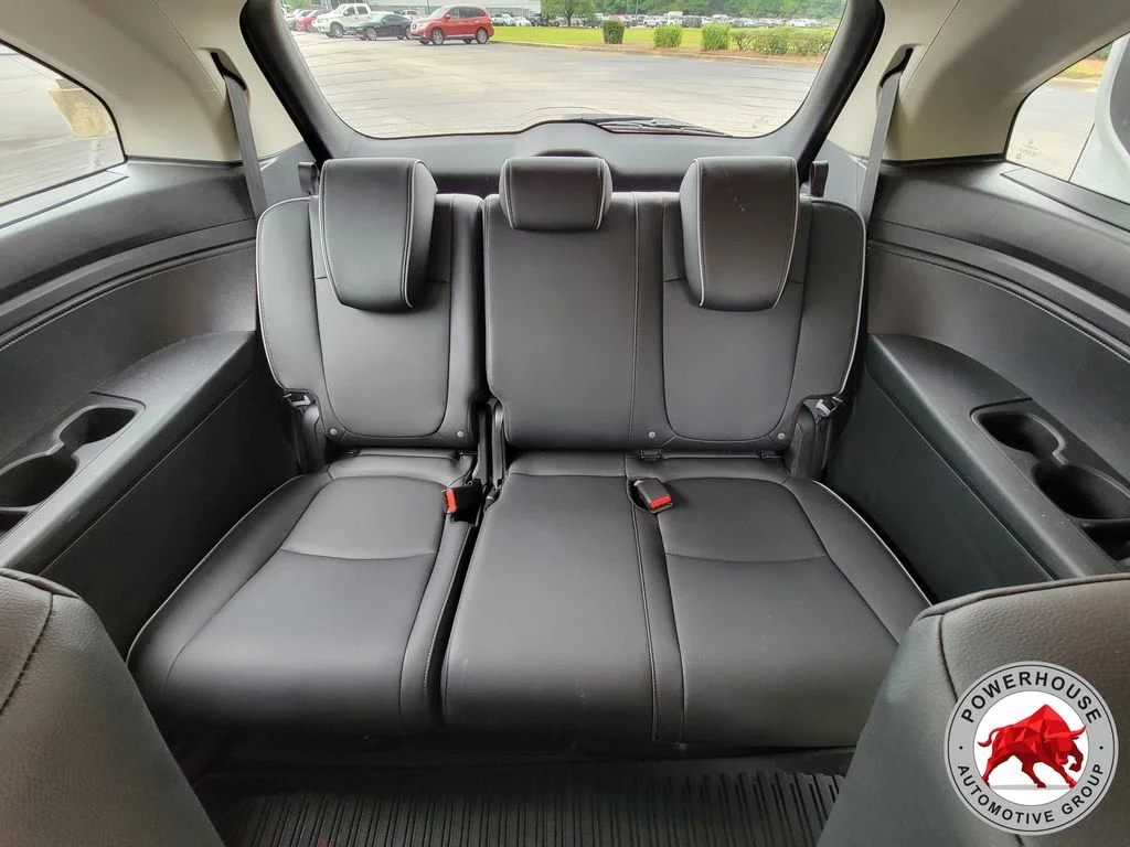 Used 2025 White Honda Touring image 17