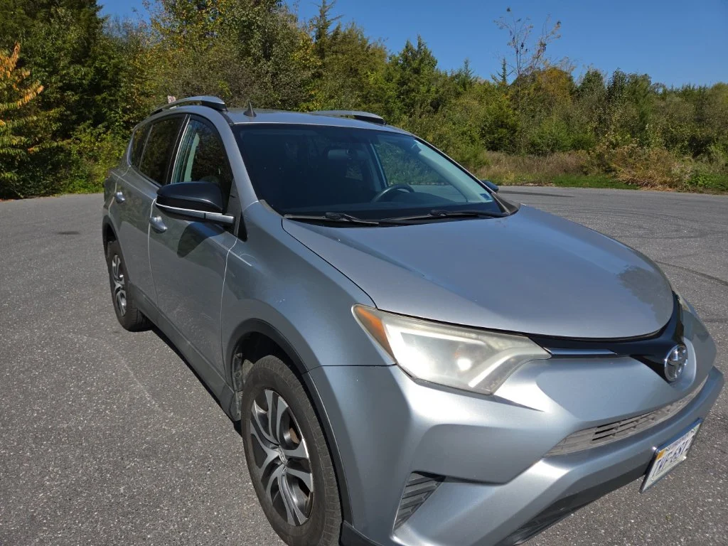 Used 2016 Silver Toyota LE image 2