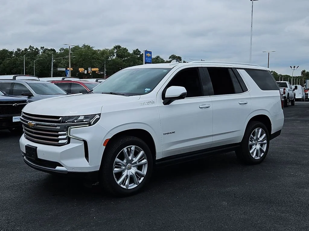 Certified Used 2021 IRIDESCENT PEARL TRICOAT Chevrolet High Country image 12