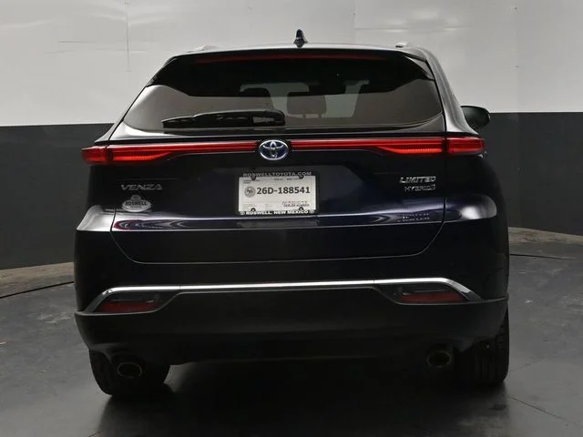 Certified Used 2021  Toyota Limited image 7
