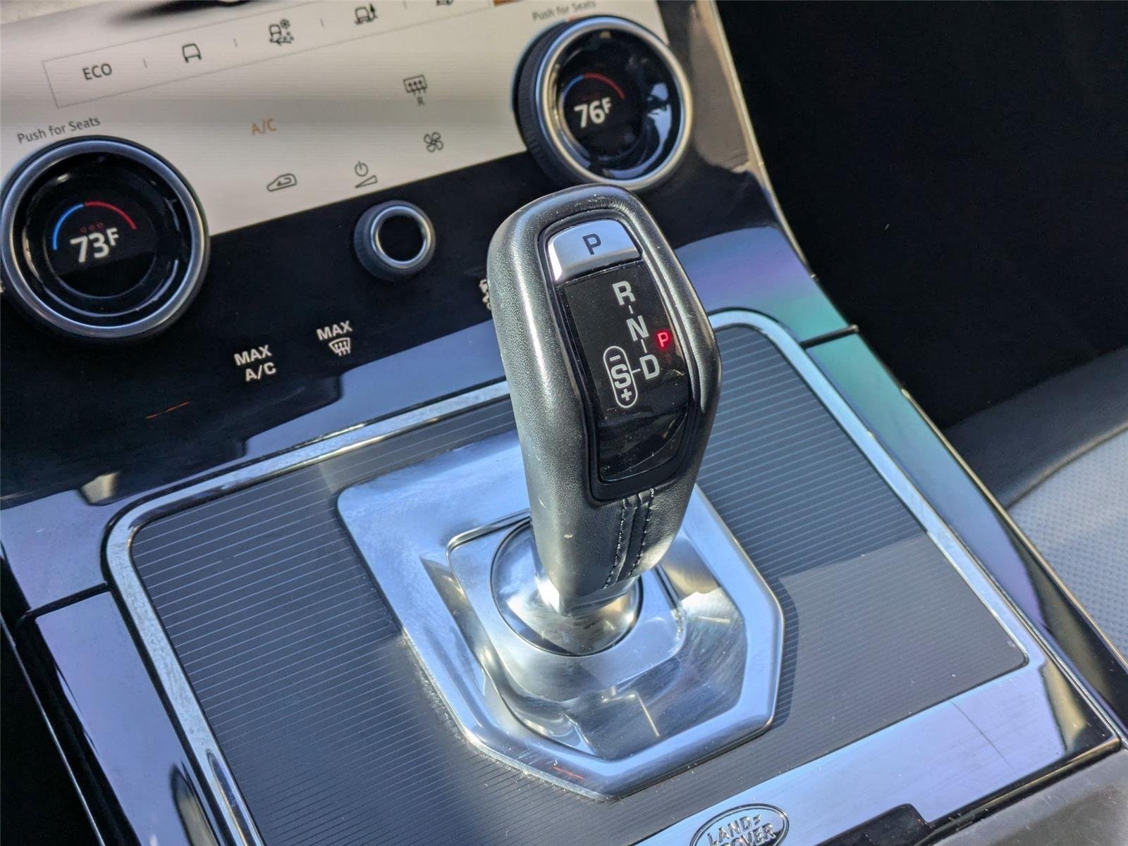 Used 2022 Nolita Grey Metallic Land Rover R-Dynamic S image 24