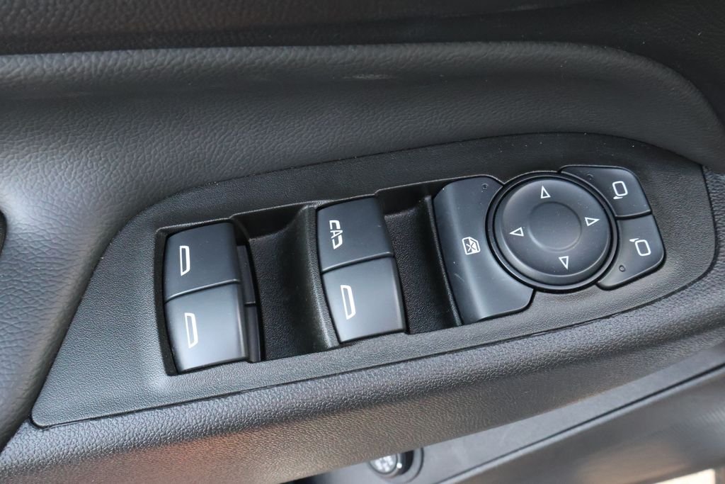 Used 2024 Summit White Chevrolet LT image 12